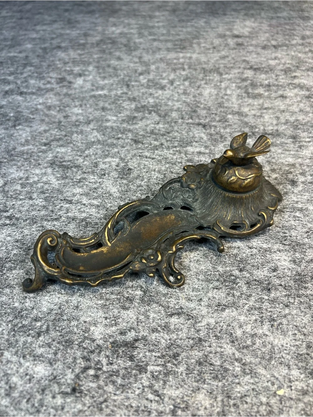 Made in Italy Metal Desk Inkwell Hinged Bird Lid READ . boho unique